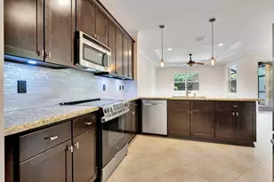 4559 Cadiz Cir, Palm Beach Gardens, FL 33418 - Photo 6