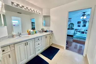 10900 Haydn Dr, Boca Raton, FL 33498 - Photo 36