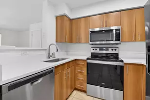 1050 Crystal Way, Delray Beach, FL 33444 - Photo 10