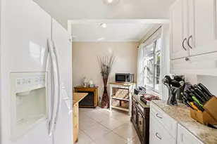 104 Oakridge, Deerfield Beach, FL 33442 - Photo 6