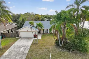 320 NE Surfside Ave, Port Saint Lucie, FL 34983 - Photo 62