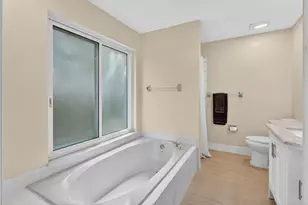 320 NE Surfside Ave, Port Saint Lucie, FL 34983 - Photo 22