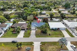 320 NE Surfside Ave, Port Saint Lucie, FL 34983 - Photo 56