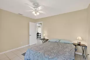 320 NE Surfside Ave, Port Saint Lucie, FL 34983 - Photo 34