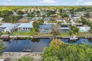 320 NE Surfside Ave, Port Saint Lucie, FL 34983 - Photo 72