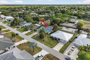 320 NE Surfside Ave, Port Saint Lucie, FL 34983 - Photo 56