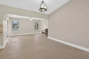 320 NE Surfside Ave, Port Saint Lucie, FL 34983 - Photo 10