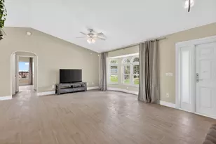 320 NE Surfside Ave, Port Saint Lucie, FL 34983 - Photo 10