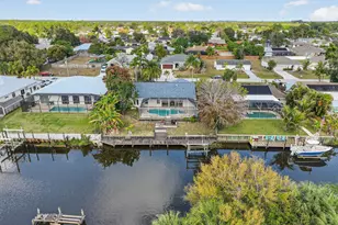 320 NE Surfside Ave, Port Saint Lucie, FL 34983 - Photo 64