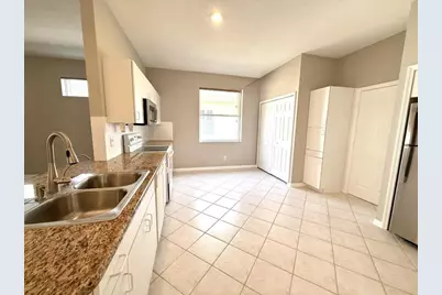 988 NW Tuscany Drive, Port Saint Lucie, FL 34986 - Photo 8