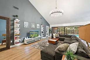 2805 Cuyahoga Ln, West Palm Beach, FL 33409 - Photo 8