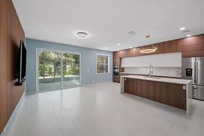 1222 Rose Gate Boulevard, West Palm Beach, FL 33404 - Photo 2