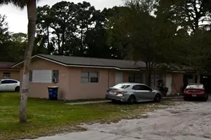 902 S 15th S St, Fort Pierce, FL 34950 - Photo 6