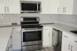 7519 Courtyard Run Run E, Boca Raton, FL 33433 - Photo 2