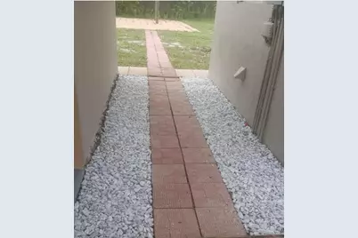 117 SE 4th Avenue, Deerfield Beach, FL 33441 - Photo 10