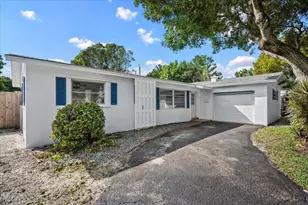 516 Sabal Palm Dr, West Palm Beach, FL 33403 - Photo 2