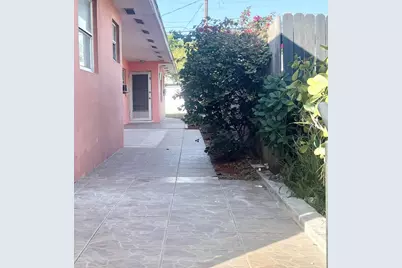 531 S C Street #1, Lake Worth Beach, FL 33460 - Photo 1