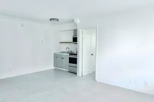 531 S C St, Lake Worth Beach, FL 33460 - Photo 4