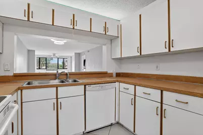 10837 W Clairmont Circle #208, Tamarac, FL 33321 - Photo 10