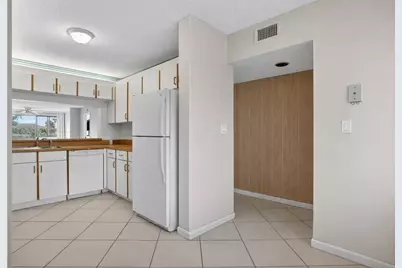 10837 W Clairmont Circle #208, Tamarac, FL 33321 - Photo 6