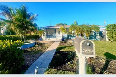 735 Selkirk Street, West Palm Beach, FL 33405 - Photo 2