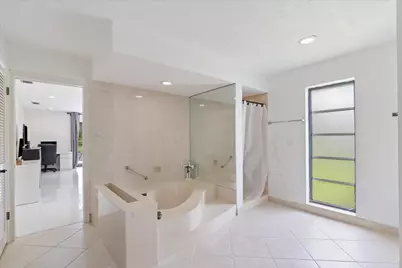 516 Muirfield Drive, Atlantis, FL 33462 - Photo 18