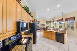 5318 Landon Cir, Boynton Beach, FL 33437 - Photo 10