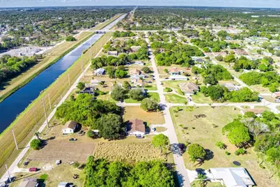 1805 Barcelona Avenue, Fort Pierce, FL 34946 - Photo 12