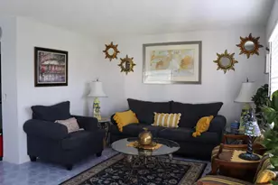 168 Burgundy, Delray Beach, FL 33484 - Photo 4