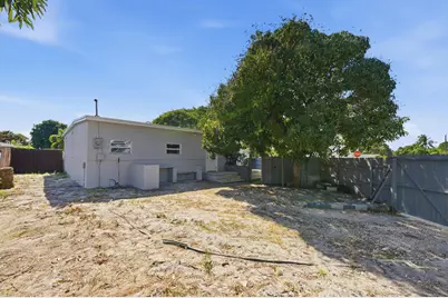 233 NW 6th Avenue, Boynton Beach, FL 33435 - Photo 30