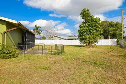610 NW Marion Avenue, Port Saint Lucie, FL 34983 - Photo 32