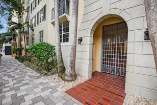 630 S Sapodilla Ave, West Palm Beach, FL 33401 - Photo 4