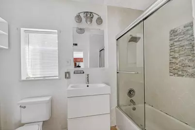 1011 W Lakewood Road, West Palm Beach, FL 33405 - Photo 14