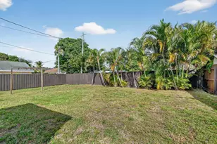 1011 W Lakewood Rd, West Palm Beach, FL 33405 - Photo 26