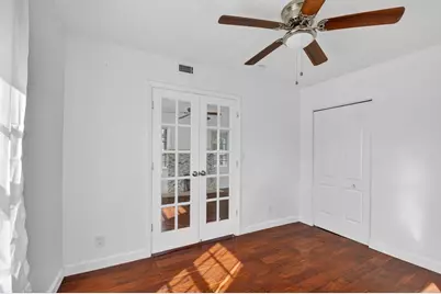 1011 W Lakewood Road, West Palm Beach, FL 33405 - Photo 12