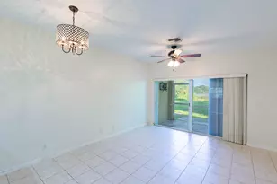 6916 Crooked Fence Dr, Lake Worth, FL 33467 - Photo 10