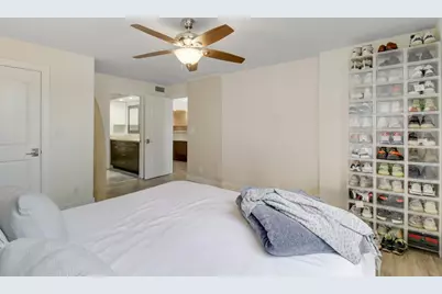 9 Royal Palm Way #105, Boca Raton, FL 33432 - Photo 16