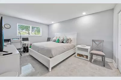 725 Lori Drive #111, Palm Springs, FL 33461 - Photo 8