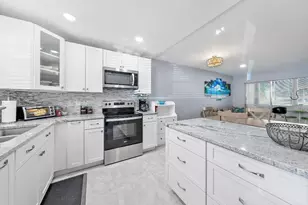 725 Lori Dr, Lake Worth Beach, FL 33461 - Photo 4