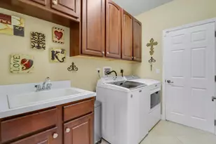 3055 NW Stoney Creek Ave, Jensen Beach, FL 34957 - Photo 28