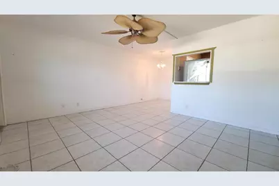 23 Kingswood B, West Palm Beach, FL 33417 - Photo 2