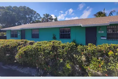 4901 Spruce Avenue SE, West Palm Beach, FL 33407 - Photo 4