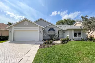 252 Moccasin Trail W, Jupiter, FL 33458 - Photo 1