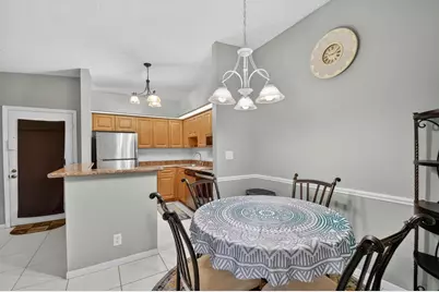 15488 Lakes Of Delray Boulevard #207, Delray Beach, FL 33484 - Photo 14