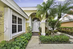 2347 Saratoga Bay Dr, West Palm Beach, FL 33409 - Photo 8