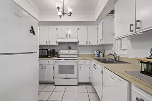 1563 SE Royal Green B203 Circle, Port Saint Lucie, FL 34952 - Photo 12