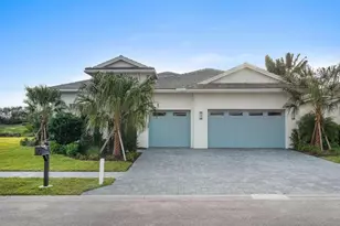 110 SE Via Verona, Port Saint Lucie, FL 34984 - Photo 2