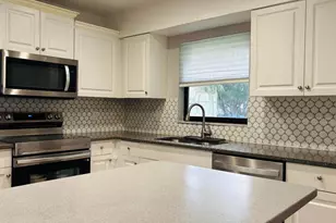 9521 Boca Cove Cir, Boca Raton, FL 33428 - Photo 2