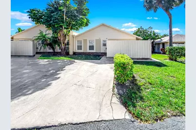 226 SE 1st Circle, Boynton Beach, FL 33435 - Photo 2