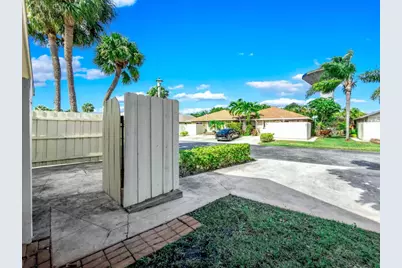 226 SE 1st Circle, Boynton Beach, FL 33435 - Photo 34